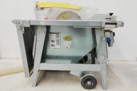 Baumaschinen &amp; -geräte